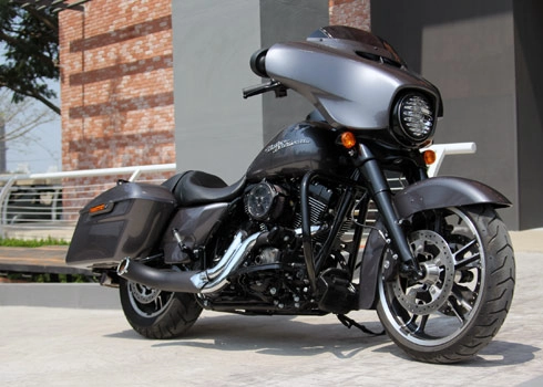 Harley davidson street glide 2014 độ cực độc ở vũng tàu - 1