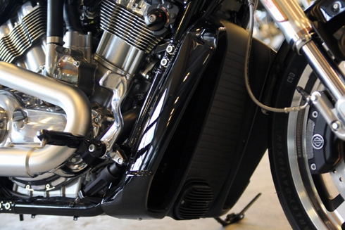 Harley-davidson v-rod muscle mạnh mẽ cùng cổ máy hợp tác với porsche - 10