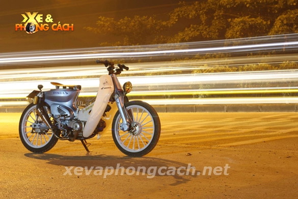 Honda cub đời 79 độ chất với phong cách bobber - 11