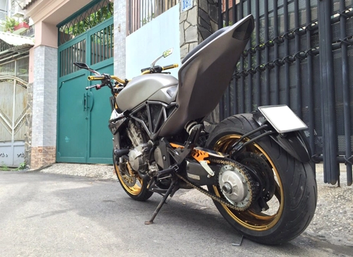 Honda hornet 600 độ streetfighter hầm hố tại sài gòn - 6