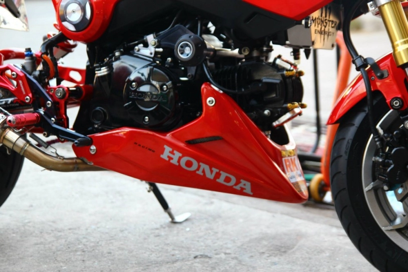 Honda msx độ độc đáo và ấn tượng khoe dáng trên phố - 4