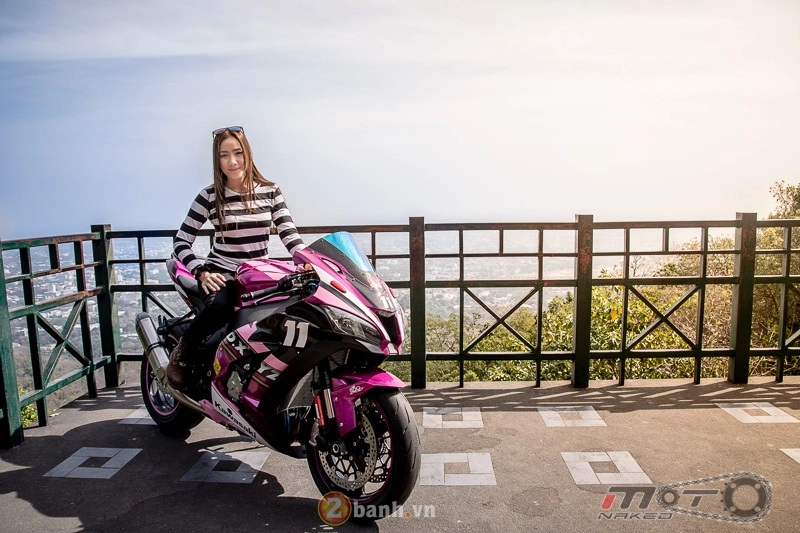 Kawasaki ninja zx-10r 2016 màu hồng nổi bật của nữ biker - 2