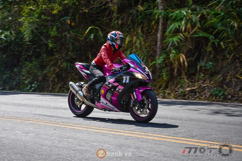 Kawasaki ninja zx-10r 2016 màu hồng nổi bật của nữ biker - 10