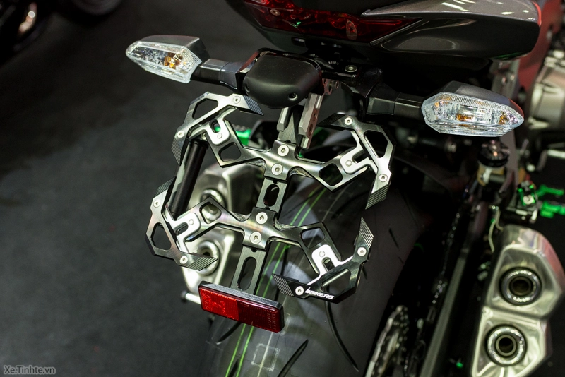 Kawasaki z1000 lên đồ chơi biker tại bangkok motor show 2015 - 2