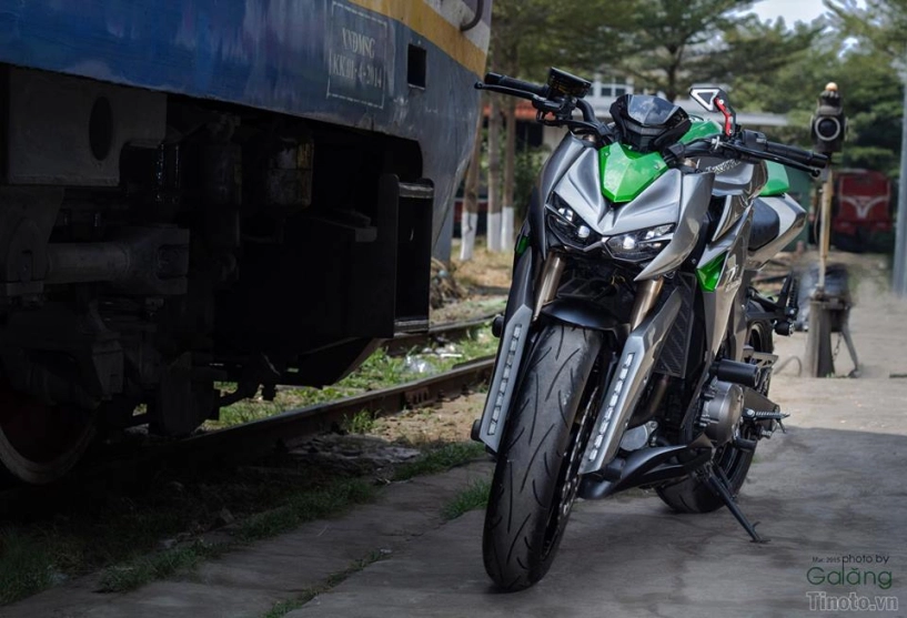 Kawasaki z1000 với dàn áo cực chất - 1