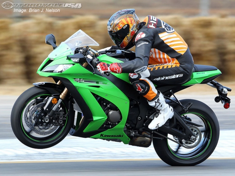 Kawasaki zx-10r đương kim vô địch - 2