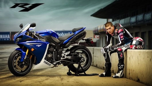 Kawasaki zx-10r vs yamaha yfz-r1 kẻ tám lạng người nửa cân - 2