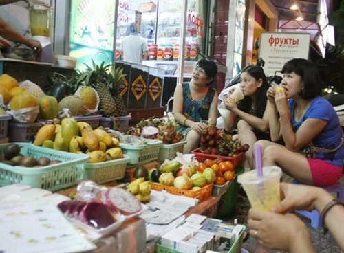 Kiêm triêu bac môi ngay nhơ bán sinh tố mi ăn liên - 10