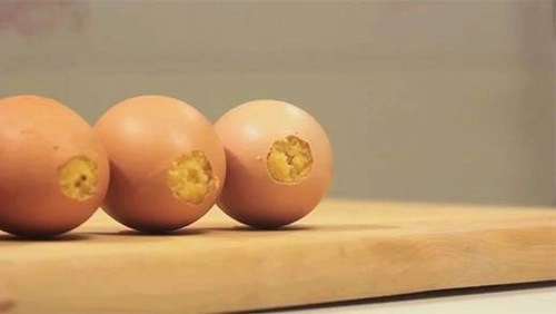 Làm bánh nướng bên trong vỏ trứng cực ngon và lạ mắt - 2