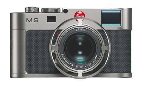 Leica m9 titanium có giá gần 600 triệu - 2