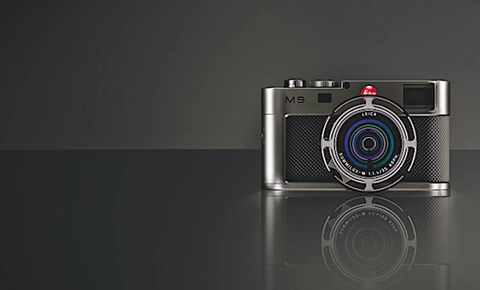 Leica m9 titanium có giá gần 600 triệu - 3