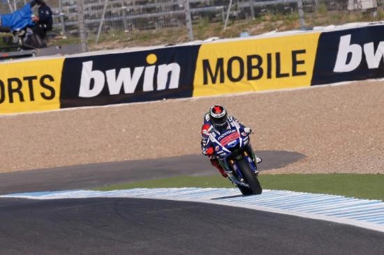 Lorenzo đã xuất sắc có chiến thắng đầu tiên tại motogp 2015 - 2