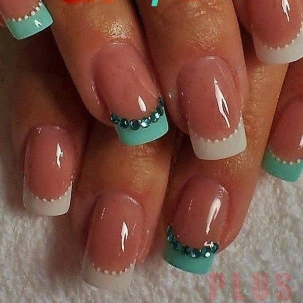 Mẫu nail đẹp màu đỏ trắng 2017 bắt mắt tinh tế cho nàng sang trọng - 10