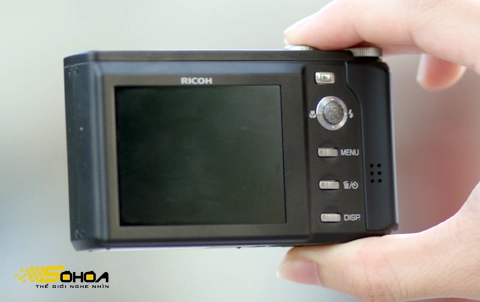 Máy ảnh compact đầu tiên của ricoh tại vn - 2