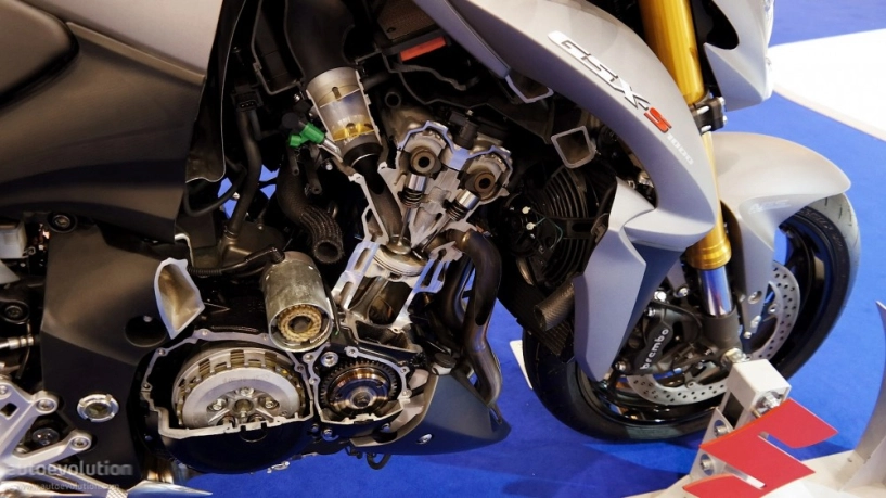 Naked bike hầm hố suzuki gsx-s1000 chính thức lên kệ trong 2015 - 2