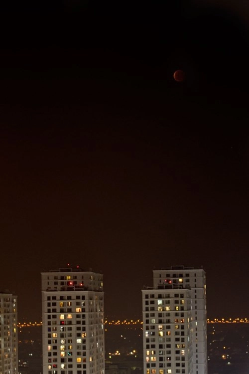 Ngắm trọn vẹn hình ảnh mặt trăng máu trên bầu trời việt nam - 13