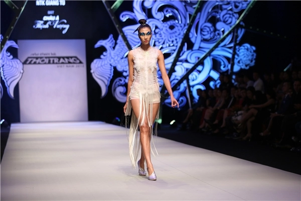 Nguyễn tiến truyển đạt ngôi quán quân project runway vietnam 2015 - 14