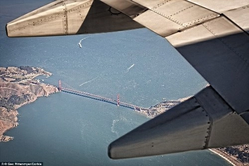 Những bức ảnh bầu trời tuyệt đẹp chụp từ cửa sổ máy bay - 6
