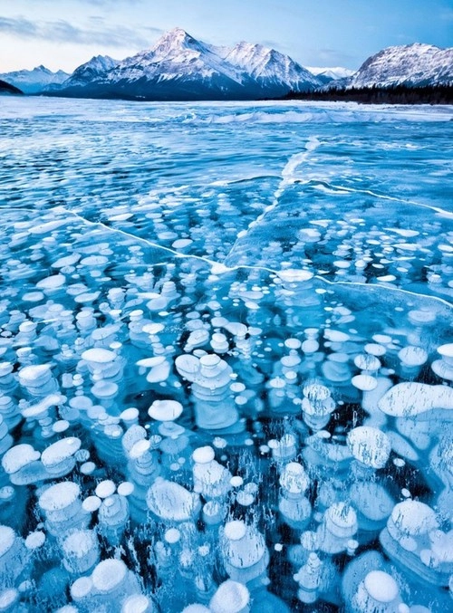 Những hồ băng đẹp tựa xứ sở thần tiên trên khắp thế giới - 3