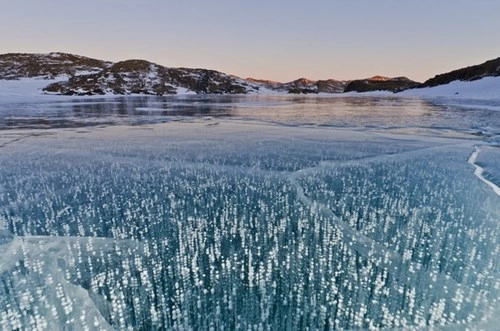 Những hồ băng đẹp tựa xứ sở thần tiên trên khắp thế giới - 10