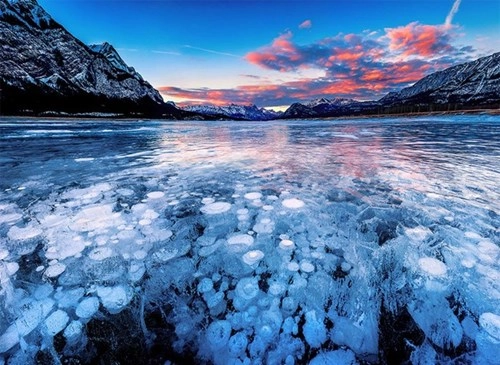 Những hồ băng đẹp tựa xứ sở thần tiên trên khắp thế giới - 17
