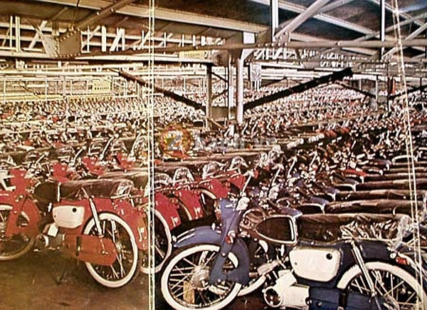 Những mẫu xe huyền thoại của suzuki thập niên 60 - 15