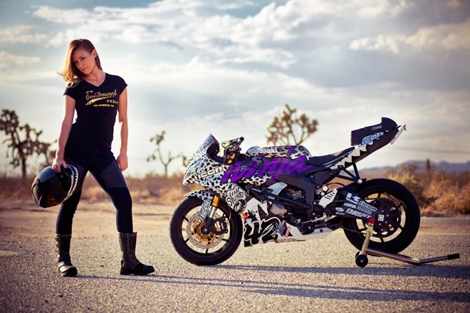 Nữ biker mỹ chuẩn bị biểu diễn môtô mạo hiễm tại hà nội vào cuối tuần - 4