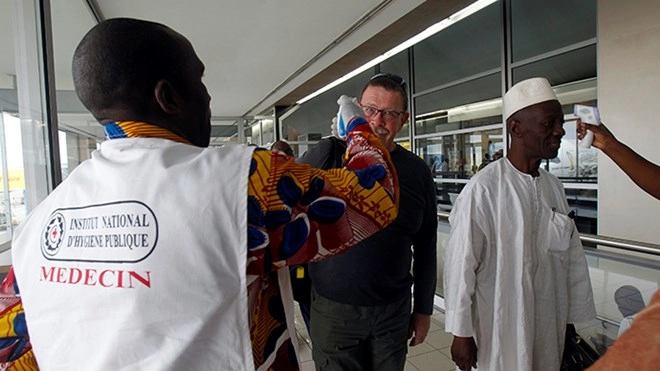 Phát hiện mới về nguồn gốc phát tán virus ebola - 3