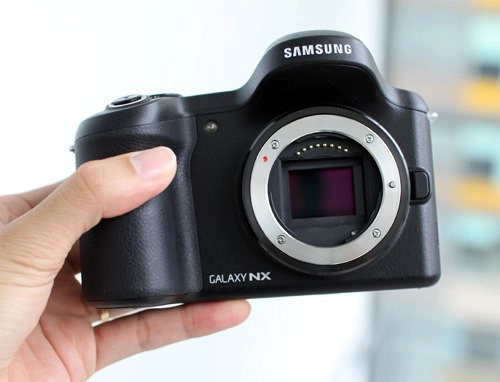 Samsung galaxy nx có giá hơn 40 triệu đồng tại anh - 2