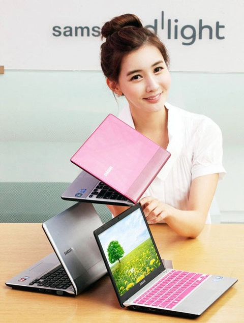 Samsung ra laptop series 3 350u pin 8 tiếng - 4