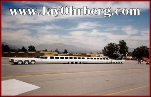 siêu xe limousine dài 30 mét giá hơn 90 tỷ đồng - 5