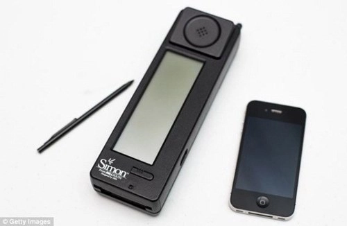 Smartphone đầu tiên trên thế giới tròn 20 tuổi - 3