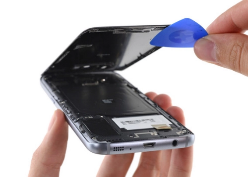 So độ khó sửa chữa của smartphone cao cấp - 6