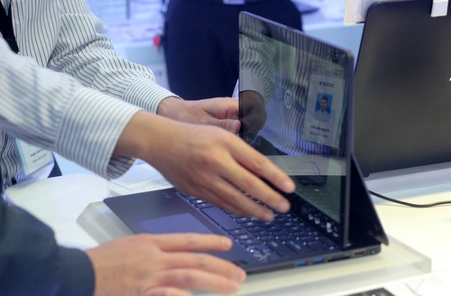Sony giới thiệu laptop vaio biến hình ở hà nội - 3
