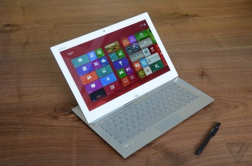 Sony trình làng tablet bàn phím trượt 13 inch - 1