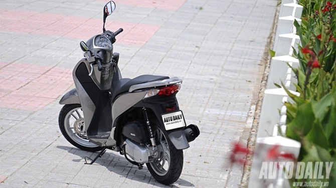 sùng bái honda sh 150i mỗi tháng người việt mua gần 2000 chiếc - 1