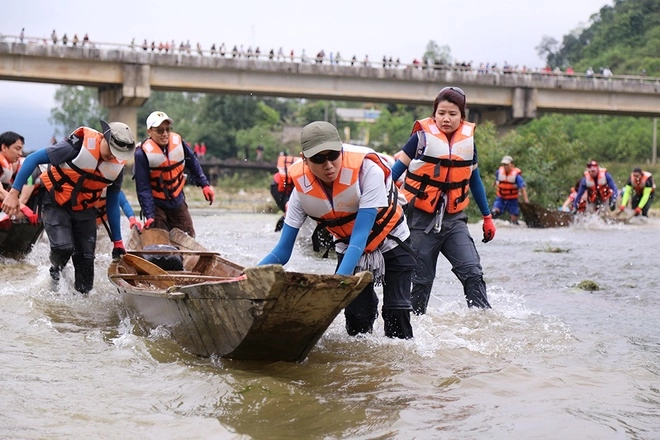 Thử thách tú làn 2016 - 1