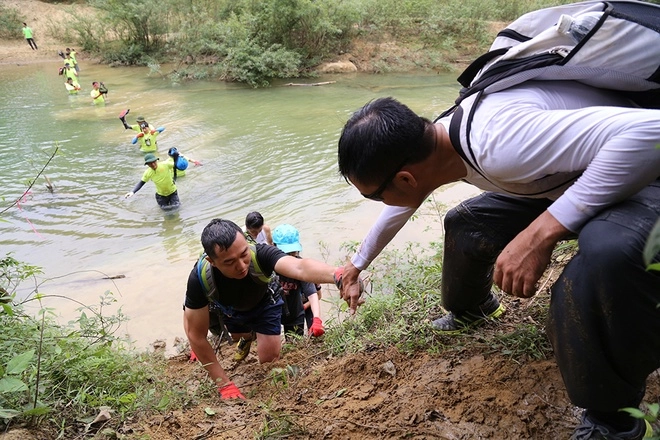 Thử thách tú làn 2016 - 12