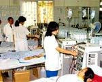 Trẻ suy thận mạn dễ bị dậy thì muộn - 1