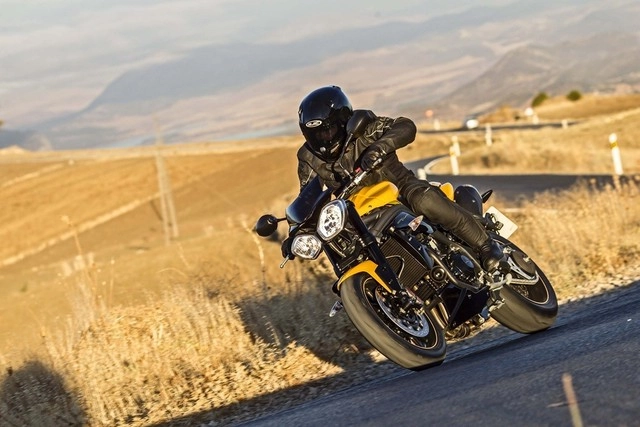 Triumph speed triple vừa ra mắt phiên bản đặc biệt - 3