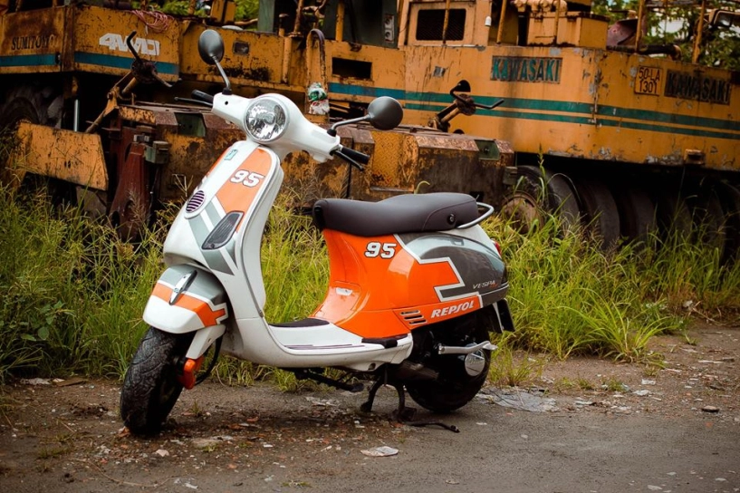 Tuyệt vời chiếc vespa tem repsol mang số đấu - 5