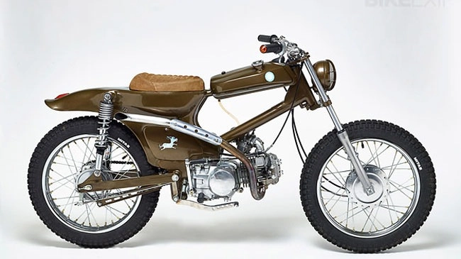 Xe đua bùn đất hóa thân từ honda super cub - 1