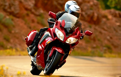 Yamaha giới thiệu loạt môtô phiên bản 2014 - 1