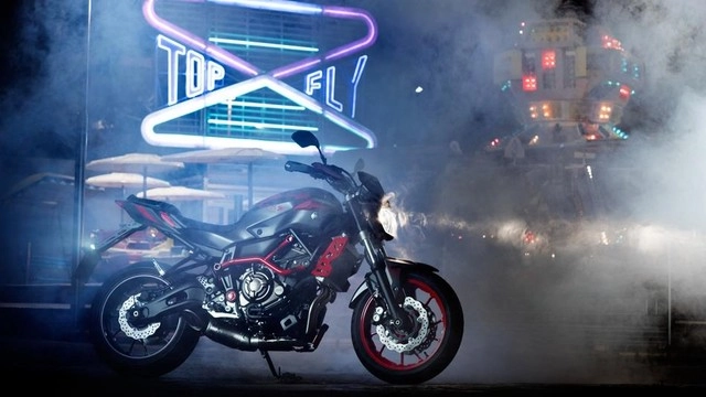 Yamaha mt-07 chiếc nakedbike giá rẻ ra mắt phiên bản stunt mới - 5