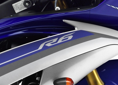 Yamaha r6 ra mắt phiên bản 2015 phong cách motogp - 4