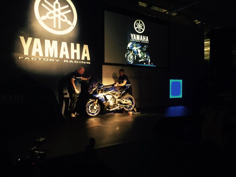 Yamaha ra mắt bản r1 2015 phiên bản đua - 1