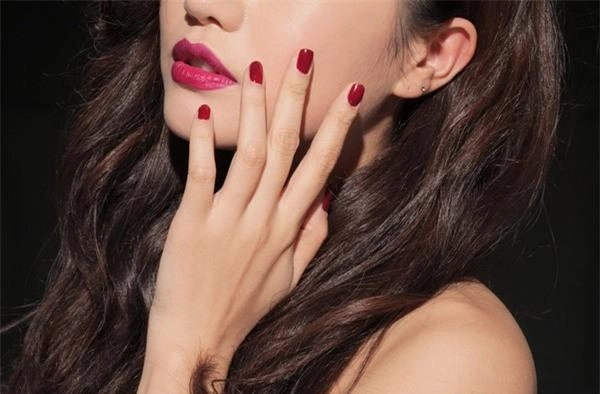 9 gam màu nail móng tay đẹp hot nhất mọi thời đại cuốn hút cô nàng 2016 - 8