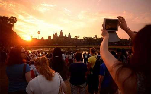 Angkor wat mở cửa sớm đón khách ngắm bình minh - 1