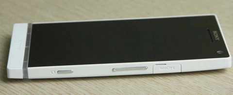 Ảnh thực tế sony xperia sl - 7