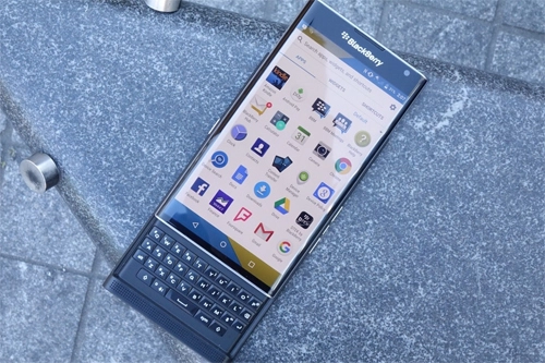 Blackberry priv chạy android có giá 18 triệu đồng tại việt nam - 1